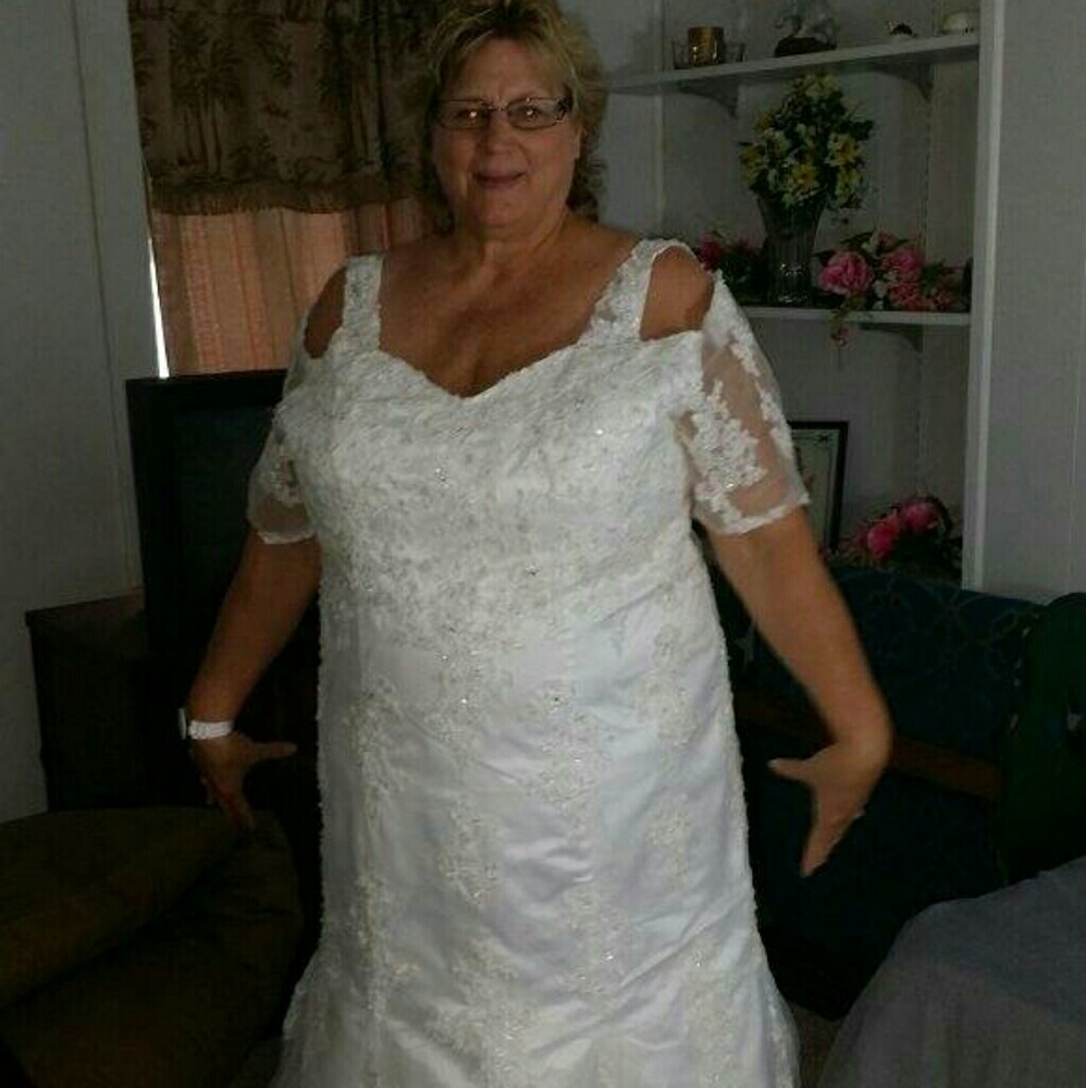 Wedding dress